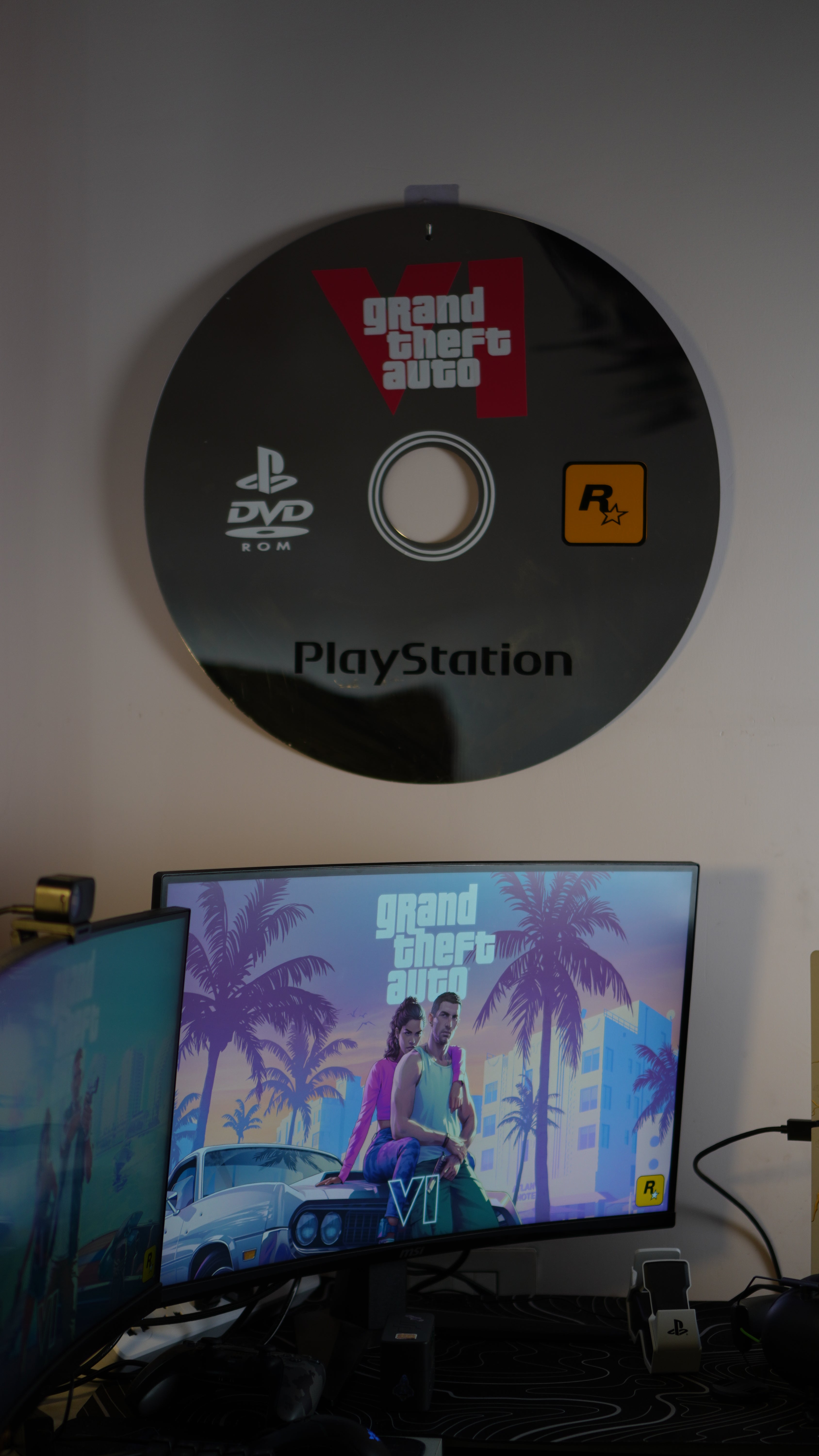 GTA6 DVD Mirror
