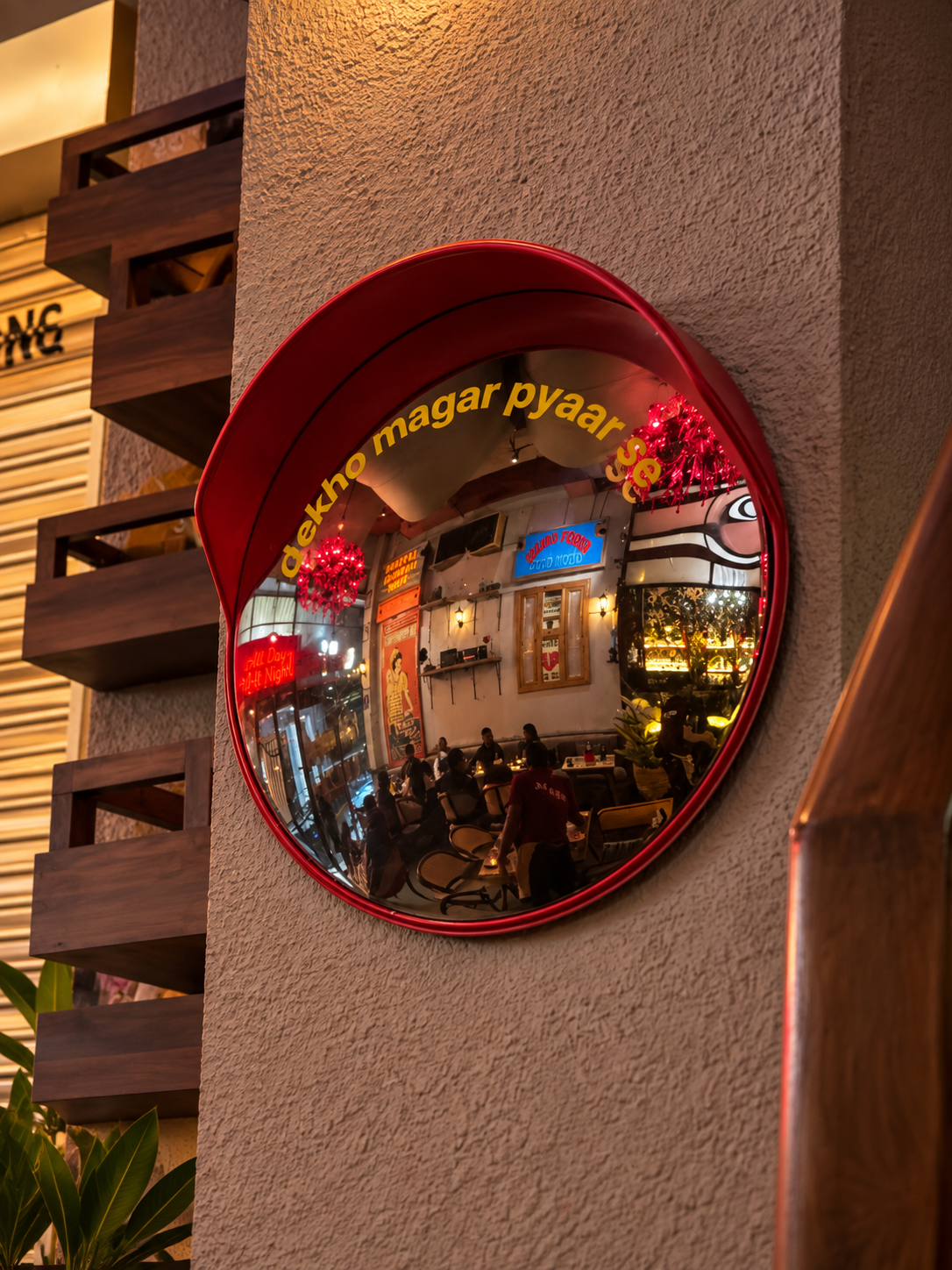 Convex mirror